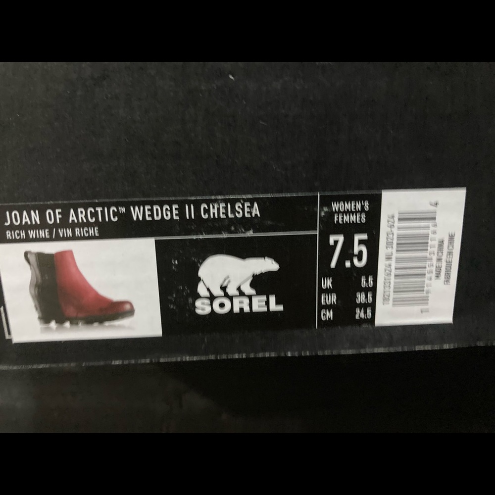 Sorel Joan of Arctic wedge II Chelsea Rich Wine color